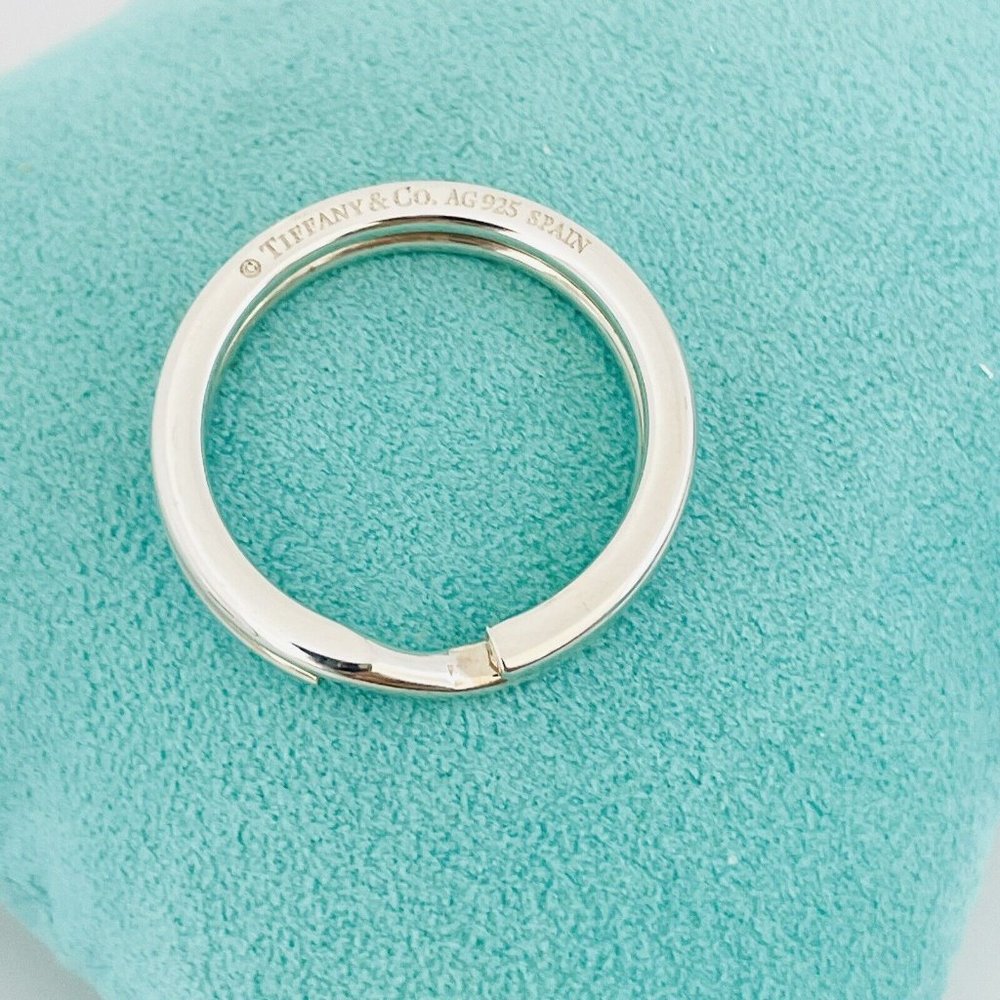 Tiffany & Co Heavy Thick Key Ring in Sterling Silver Keyring